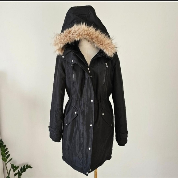 Vero Moda Jackets & Blazers - Vera Moda Size S Women's Black Hooded Parka with Faux Fur Trim Winter Coat